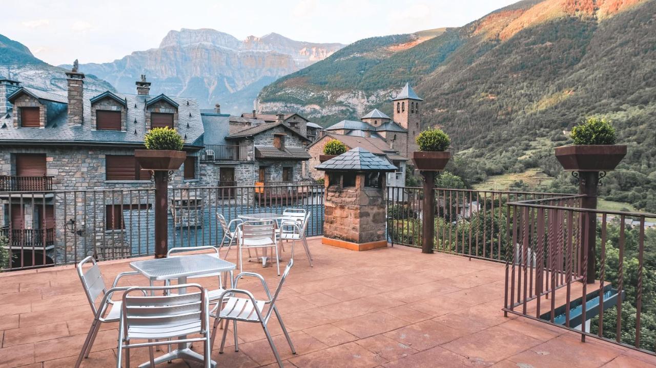 Hotel Villa De Torla Exterior foto