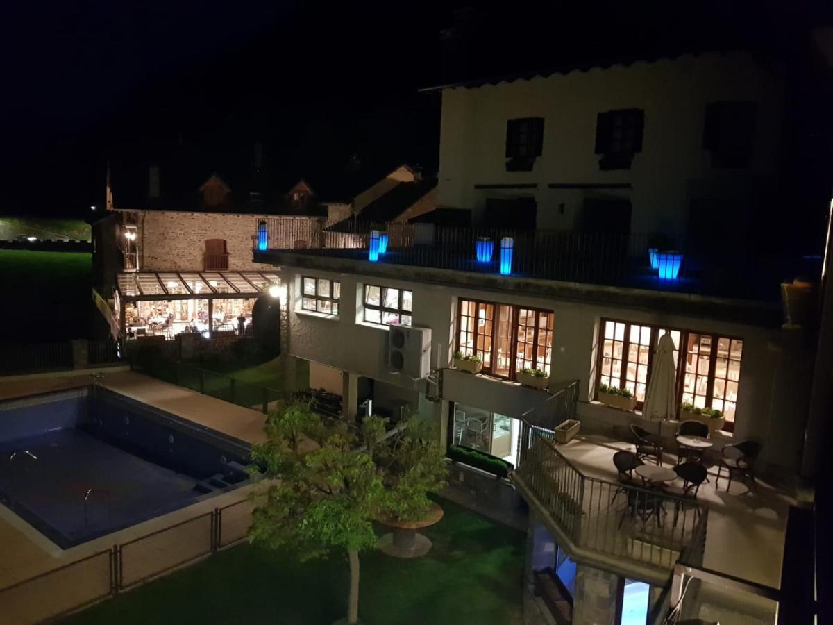 Hotel Villa De Torla Exterior foto